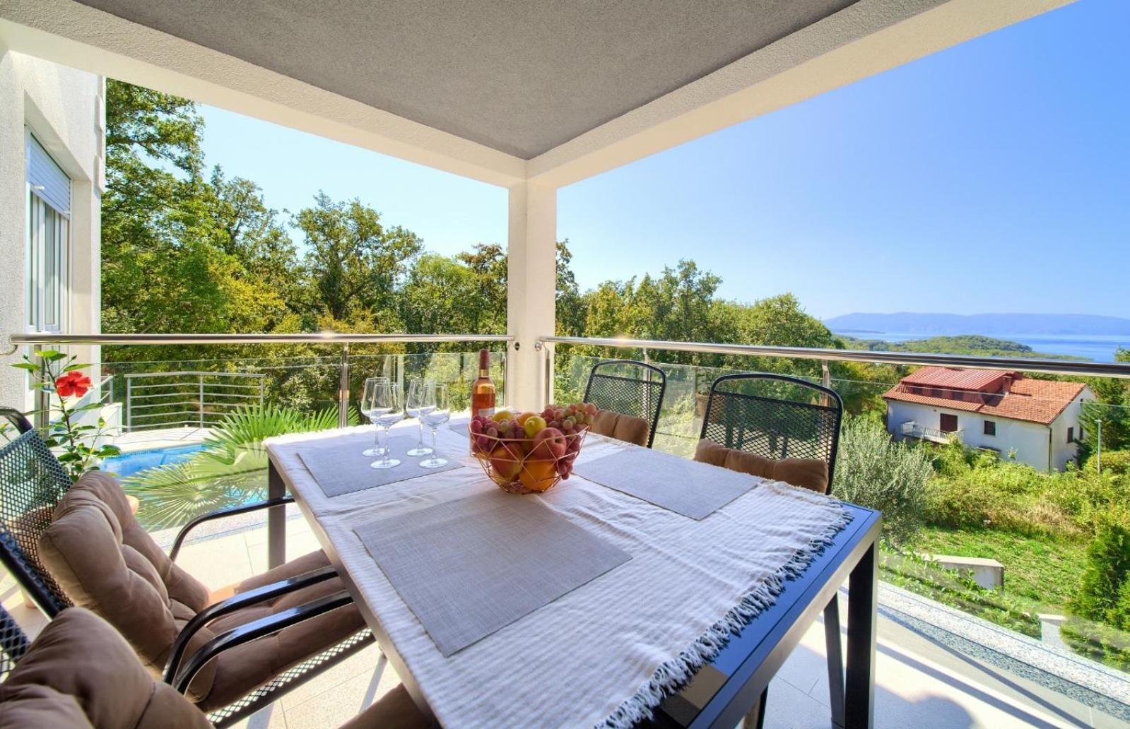 Apartment Sasso Bianco With The Private Pool Njivice Exterior photo